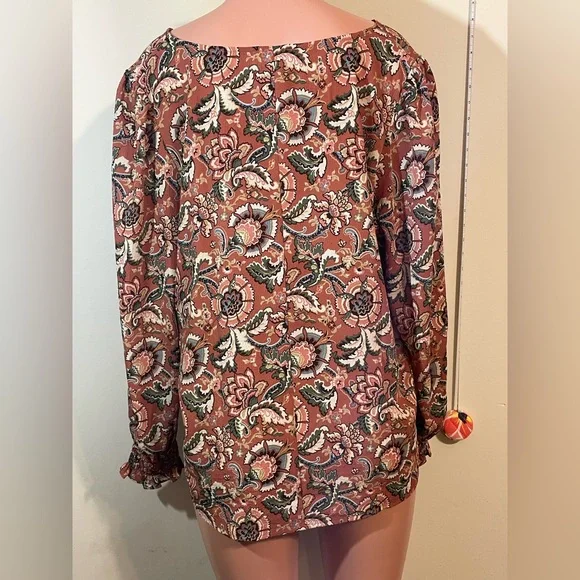 Ann Taylor LOFT X-Large Women Blouse Top Floral Multicolor V-Neck‎ Long Sleeve - Picture 2 of 9